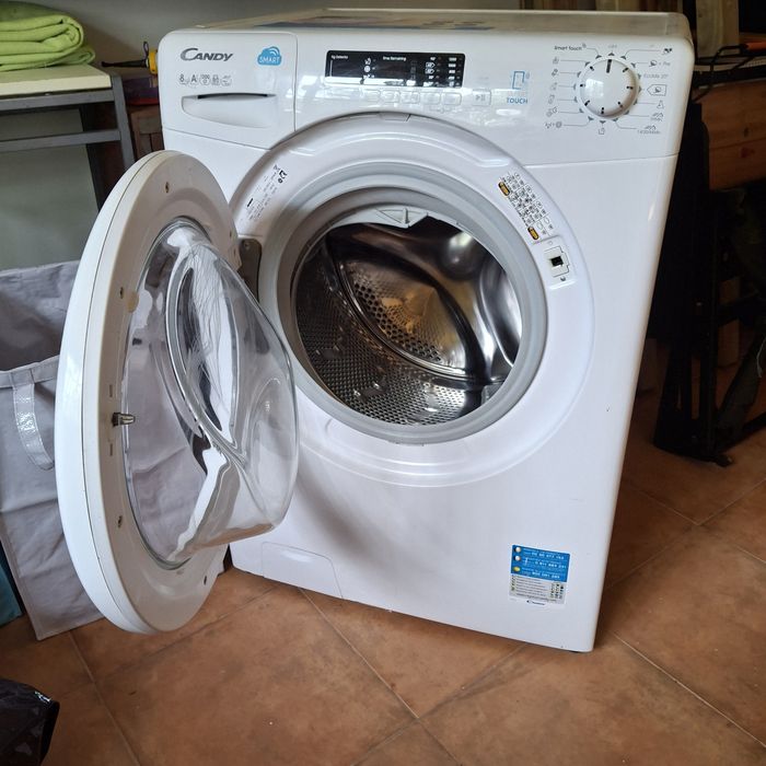 Máquina de Lavar Roupa Candy Smart 8kg 1200 RPM (Para Reparação ou Peças)