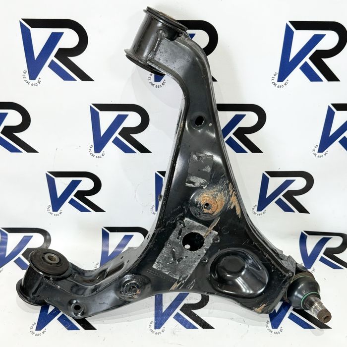 Передній речаг правий/лівий на Спринтер 907