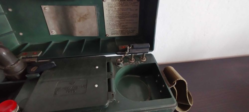 Aparat telefoniczny telefon polowy  AP-82/MB-CB