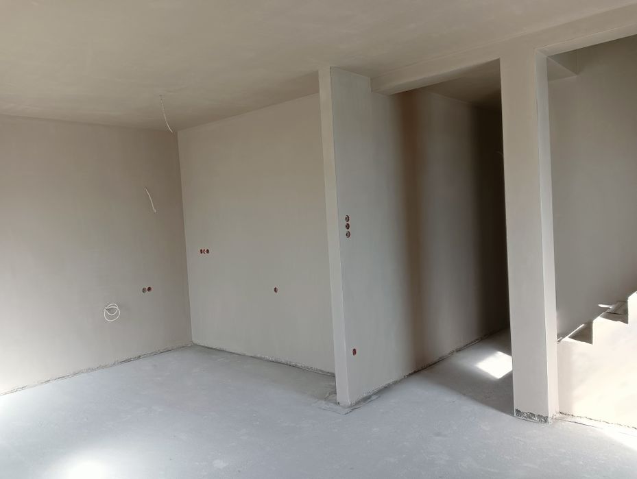 Tynki Gipsowe maszynowe, Elektryka , Agregat