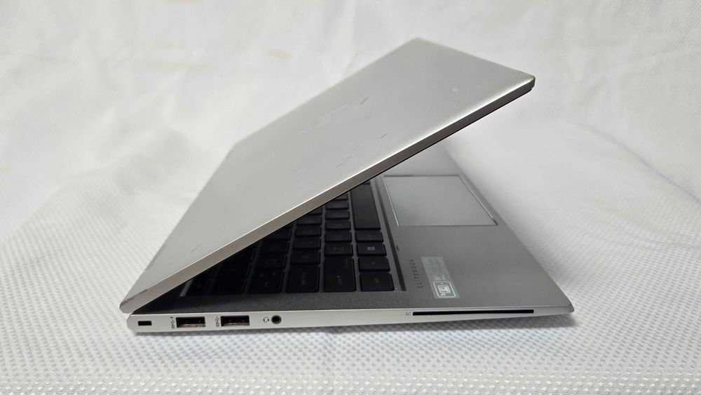 HP EliteBook x360 830 G8