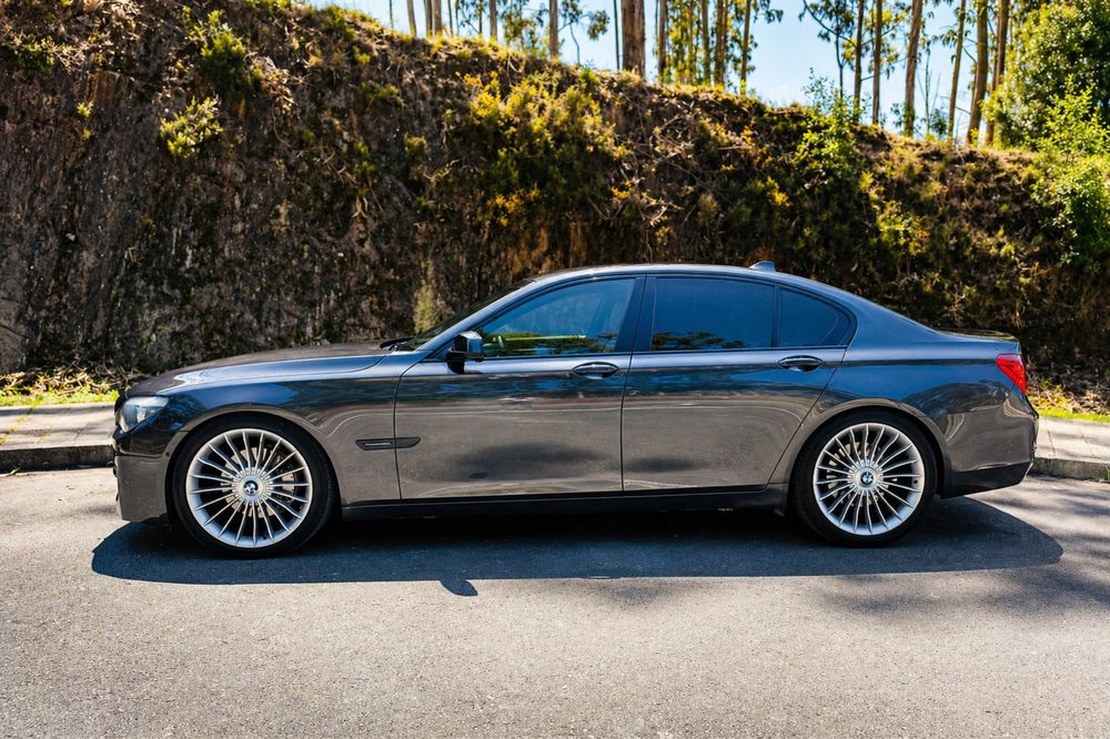 Bmw 740d executivo premium pack M full extras 4 rodas direcionais