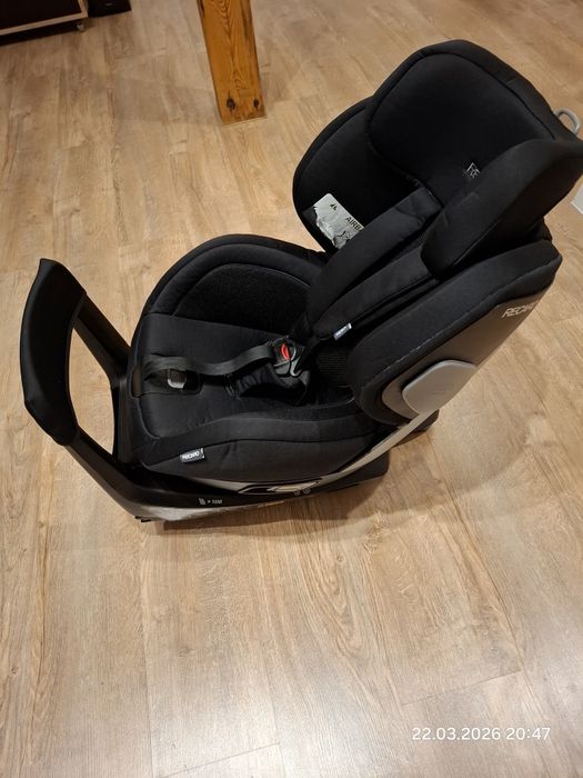 Fotelik samochodowy Recaro Zero1 Hero