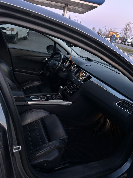 Продам автомобіль.