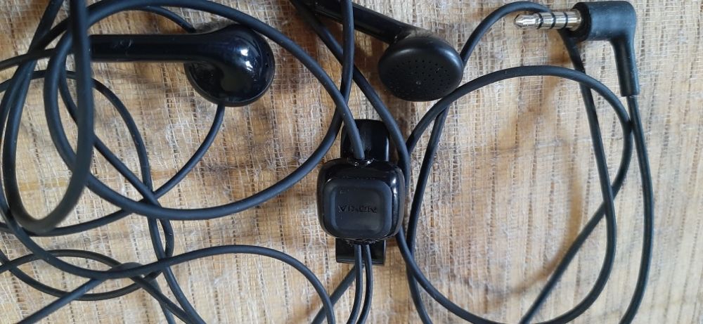 Наушники для телефона