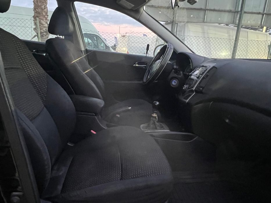 Vende se viatura usada mas em bom estado