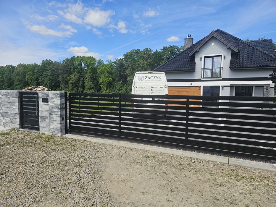 Brama przesuwna , furtka nowoczesna