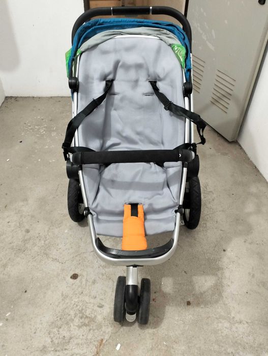 Carrinho de bebé quinny