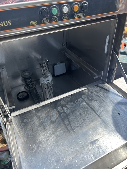 Máquina de Lavar Chávenas
