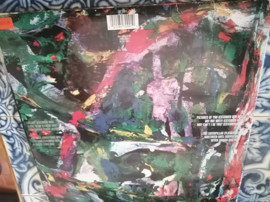 THE CURE - "Mixed Up"  (LP duplo) com porte