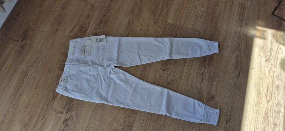 Spodnie nowe białe XL