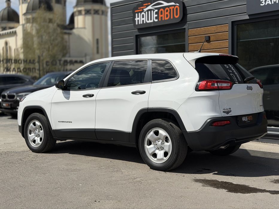 JEEP CHEROKEE 2016 року, 2.4 бензин, автомат, повний привід.
