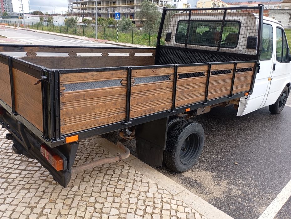 Ford Transit 2.5 7 lugares