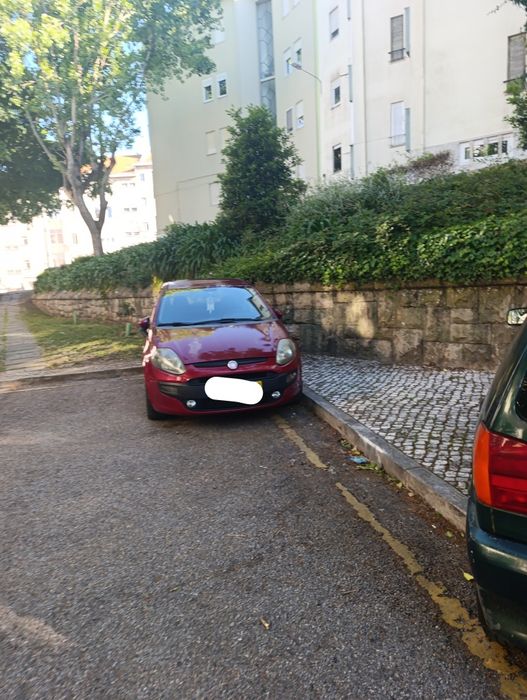 Fiat Punto 2010 1.3 MultiJet -Turbo Diesel – Económico e Fiável