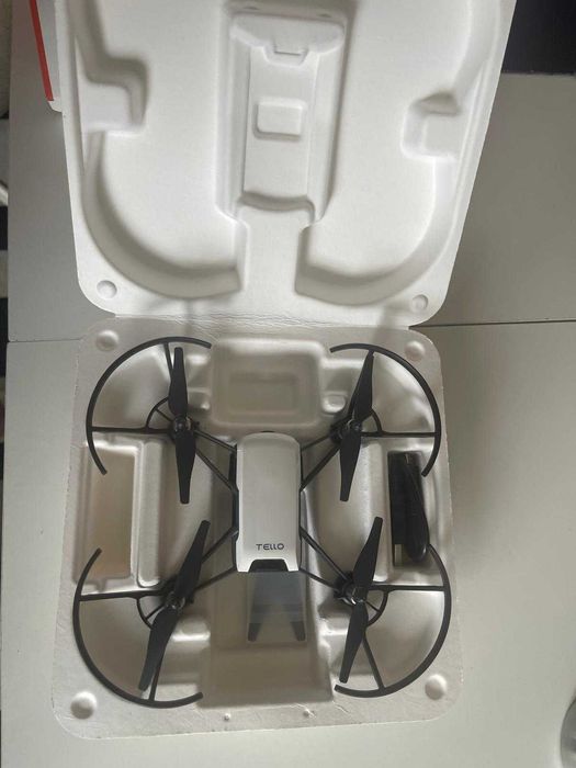 DJI TELLO Drone, Like New64739828083073121