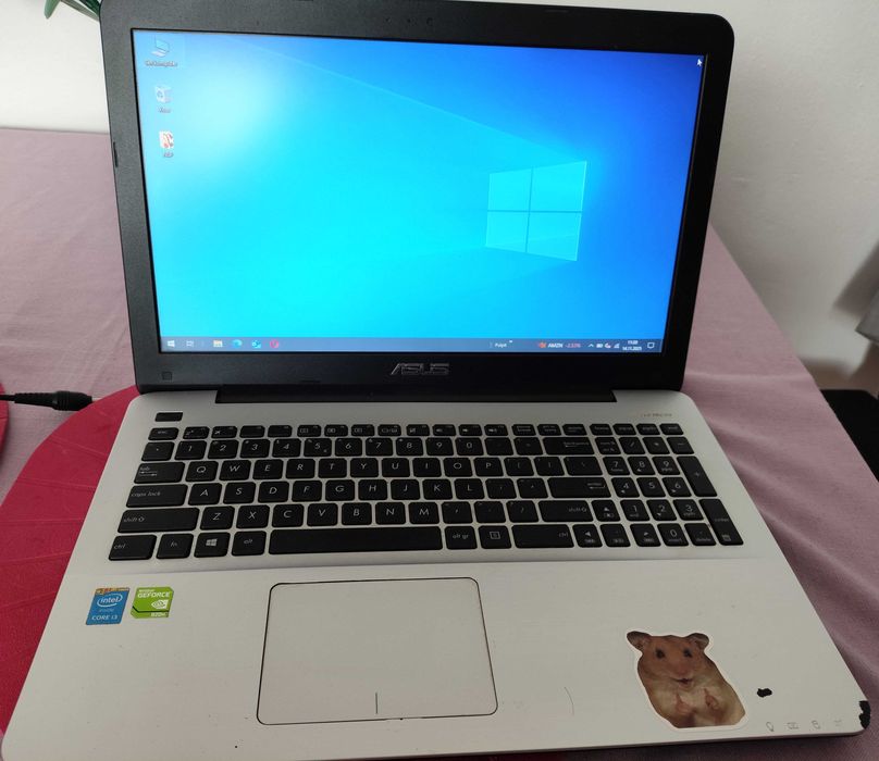 Laptop ASUS X555L używany