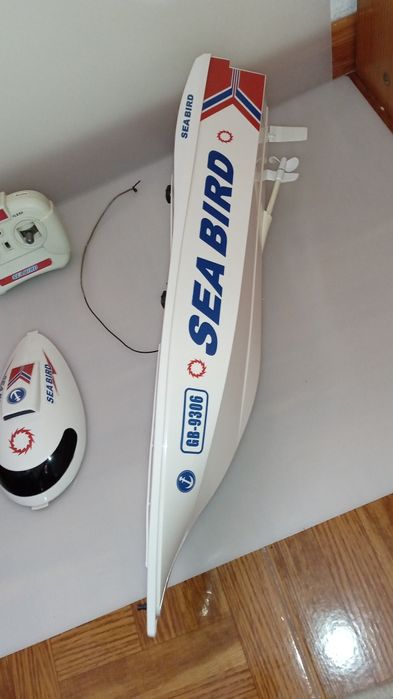 Barco de Velocidade Branco Sea Bird com Controlo Remoto
