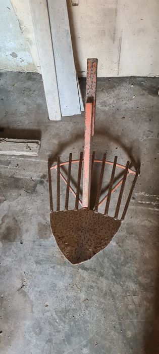 Alfaias agrícolas para trator pequeno