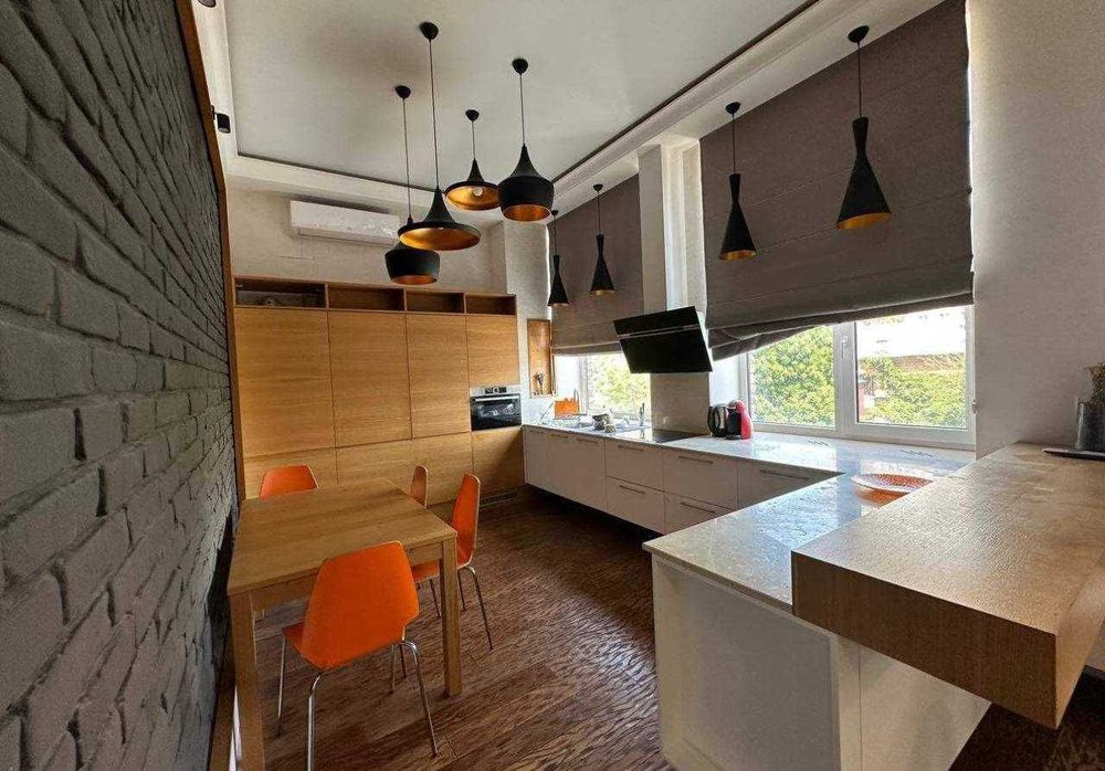Продам 3х кімнатну квартиру 98 м2 ЖК Loft Клубный дом Центр Парк
