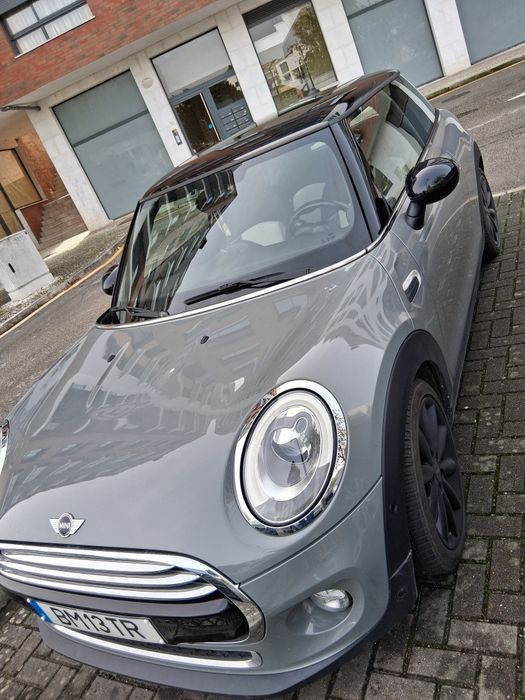Selling MINI Cooper D64706102332673122