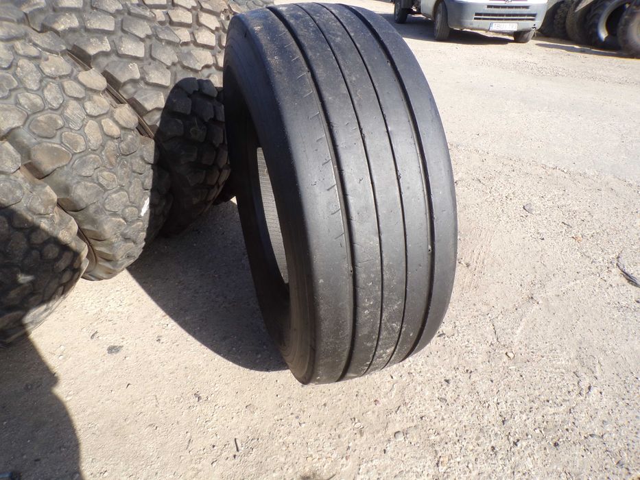 Opona 385/65R22.5 GOODYEAR FUELMAX T (700 netto)
