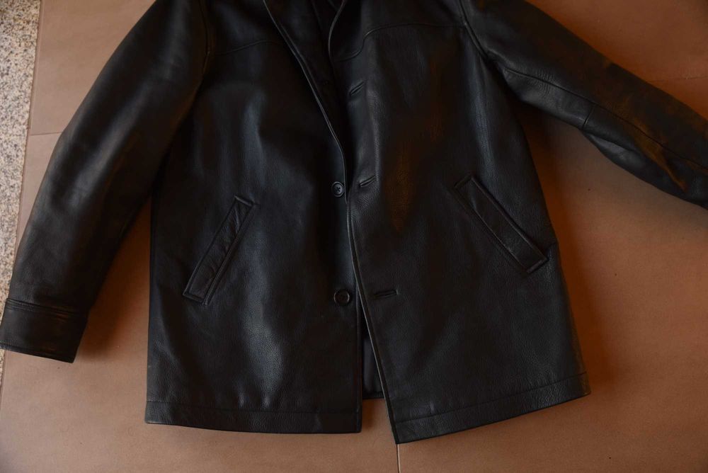 Casaco em pele genuina preto GAP homem