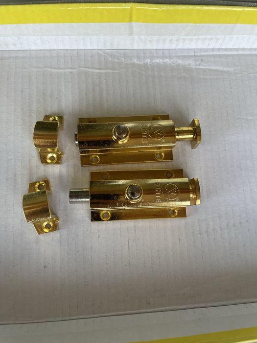 Шпингалет- задвижка