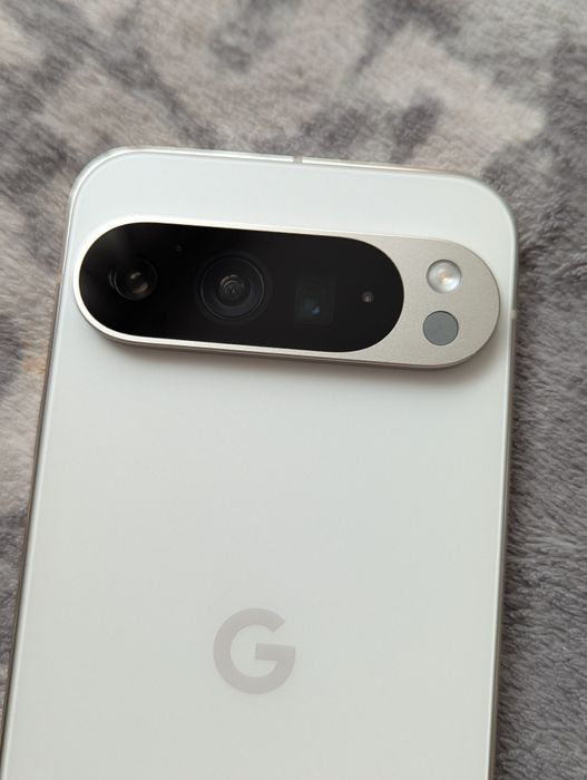 Google Pixel 9 pro XL 128 GB Neverlock 177 циклів зарядки! Ідеальний стан!