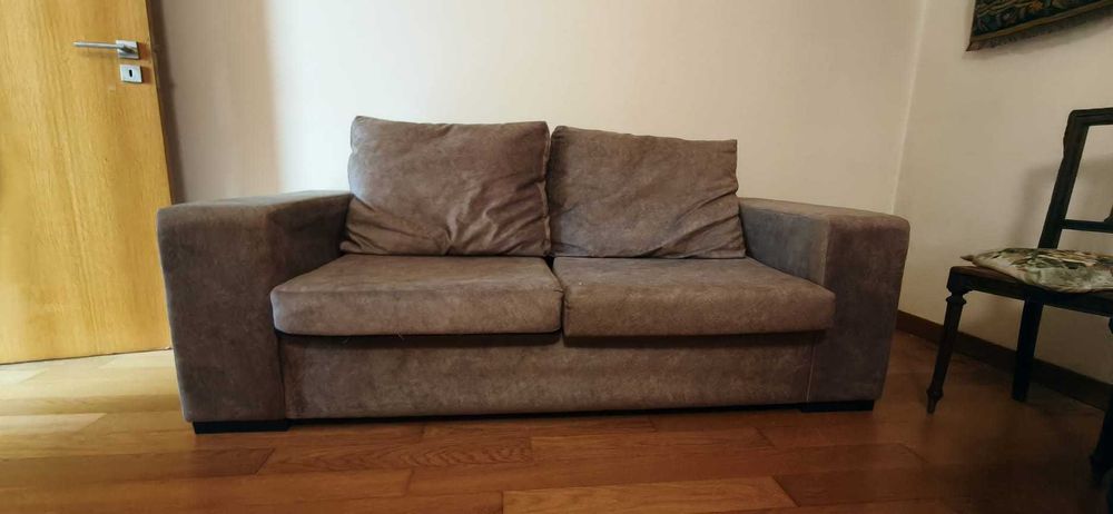 Sofá de 2 lugares cinzento – Casa dos Sofás