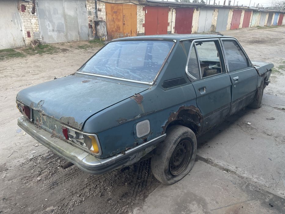 Мотор до BMW E12 М30B25 b28