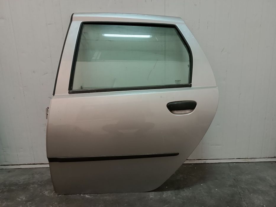 PORTA FIAT PUNTO 188 99-04 -TRAS DIREITA / TRAS ESQUERDA