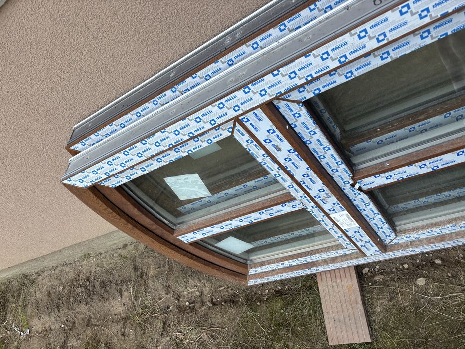 2 nowe okna łukowe, plastikowe