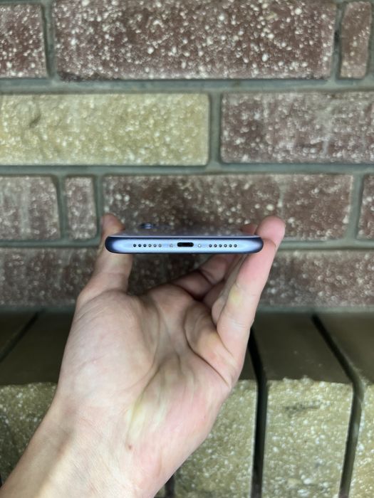 Iphone 11 64Gb Purple 100%, гарний стан