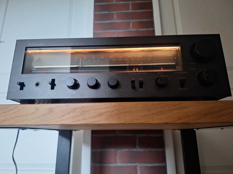 amplituner Technics SA-202