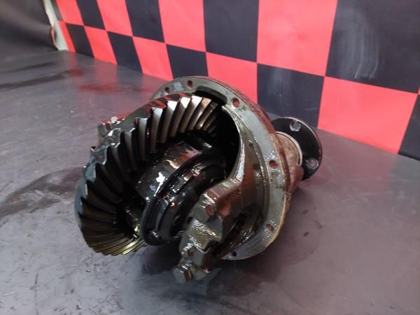 Diferencial trás NISSAN Cabstar Chassis (F24M, F24W)