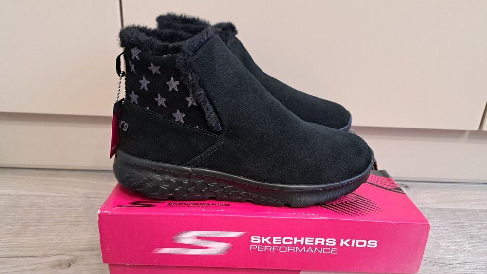 Ботинки девочка некст Skechers замша