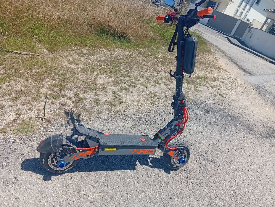 Trotinete elétrica kuring g2 como nova