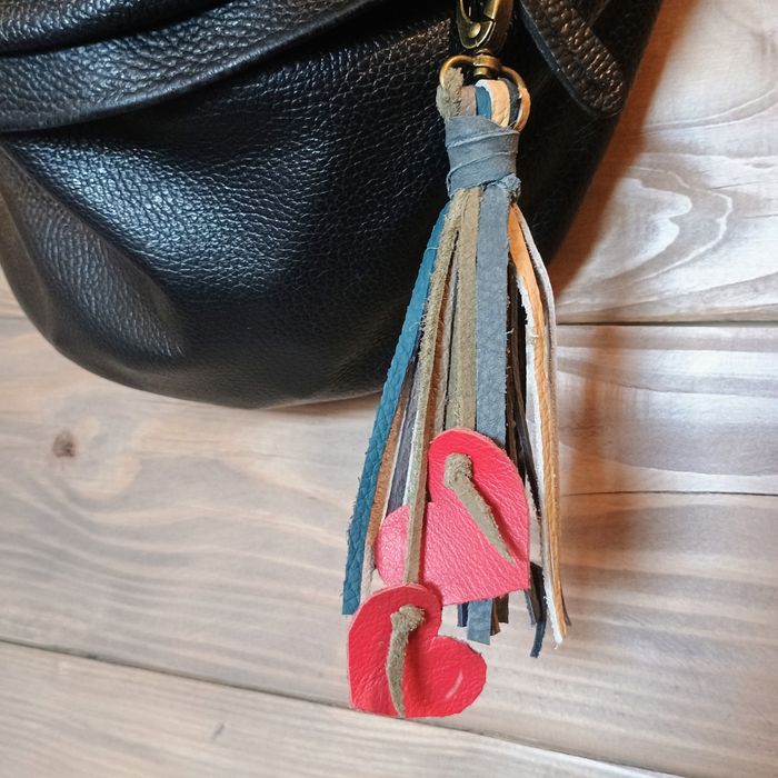 Przypinka do torebki, breloczek, chwost