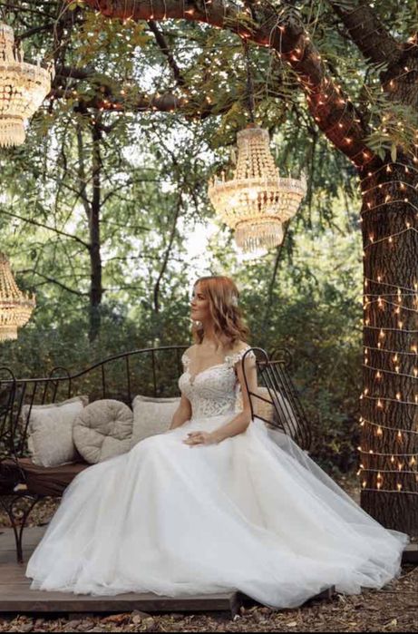 Весільна сукня , не вінчана