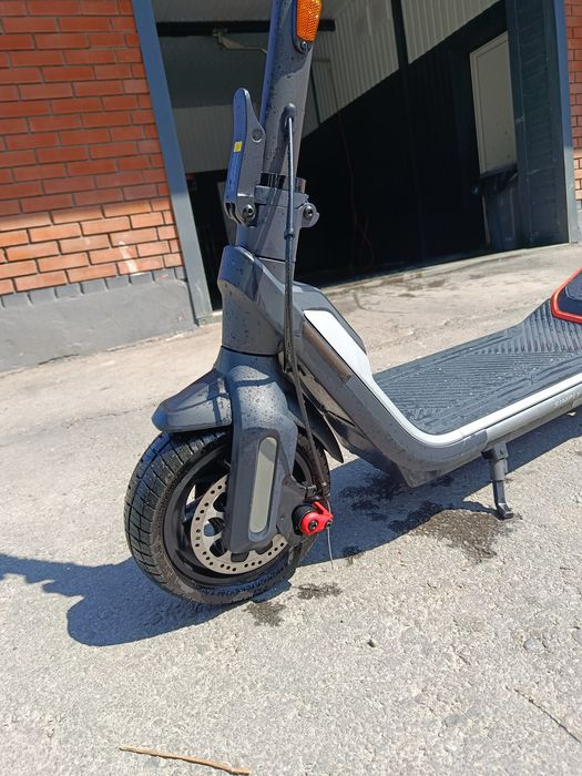 Электросамокат ninebot Segway p65