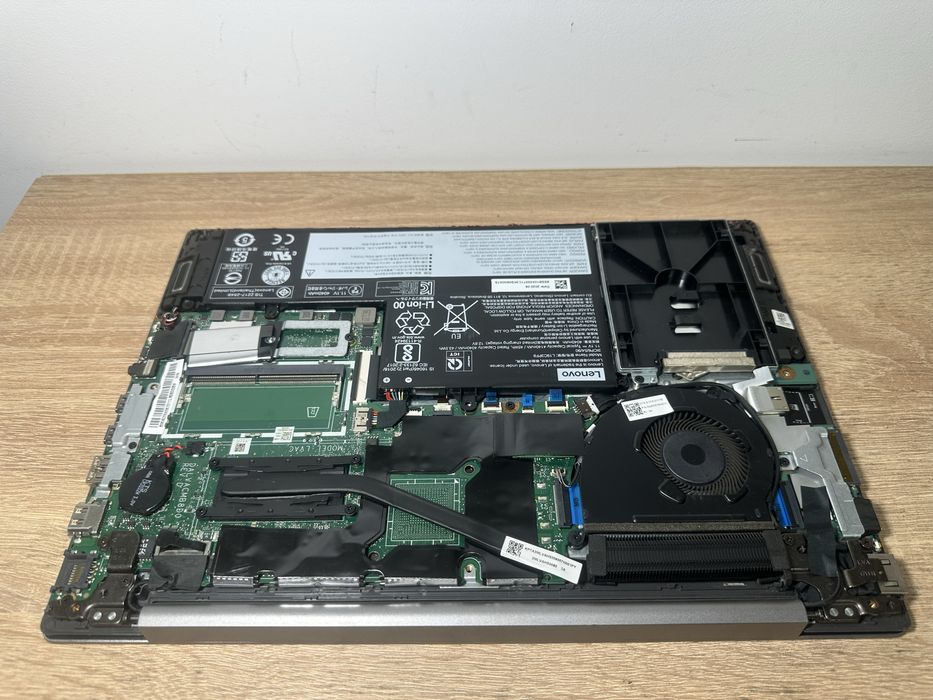 Laptop Lenovo ThinkBook 14 i3-10Gen do naprawy albo na części