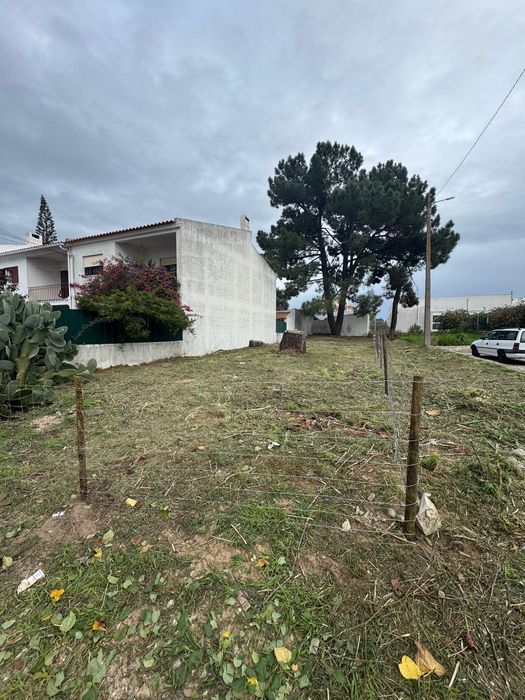 Terreno Urbano no centro de Azeitão