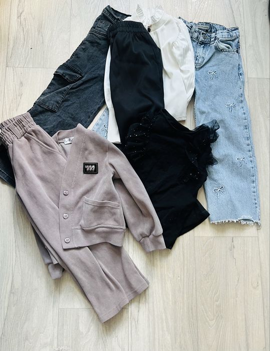 Пакет одягу на дівчинку 110-116