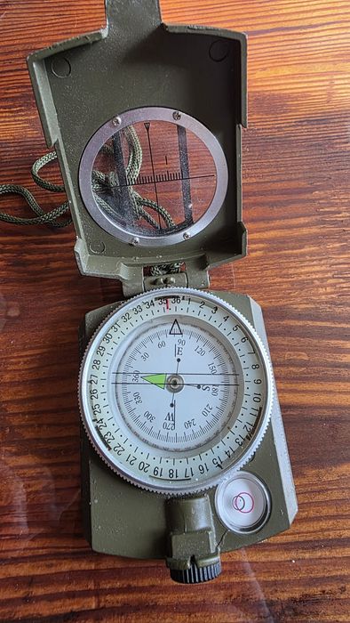 Компас військовий точний металевий