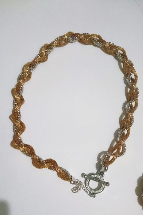 Conjunto colar tricolor e pulseira bicolor em aço