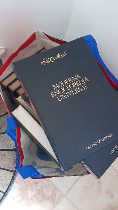 Moderna Enciclopédia Universal e Outros