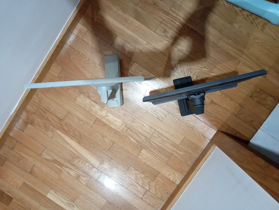 Suportes de TV os dois 6 euros