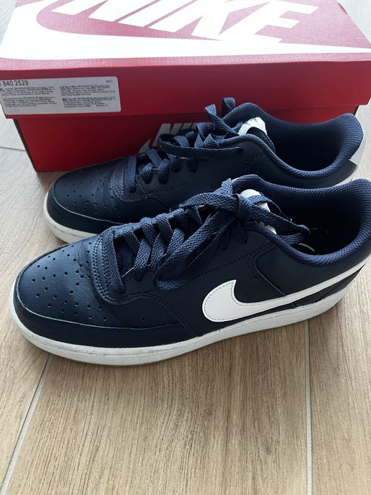 Buty NIKE rozmiar 41 stan bdb paragon