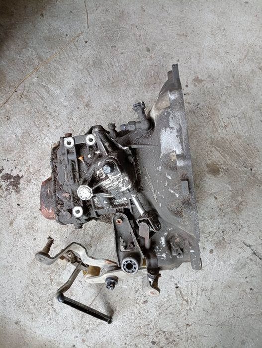 Skrzynia biegów opel corsa c 1.0b 72748
