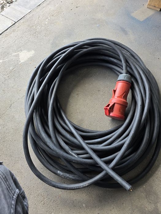 Przedłużacz  kabel silowy